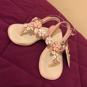 Nina Kids Pink & White Flower Sandals. Size 9M.